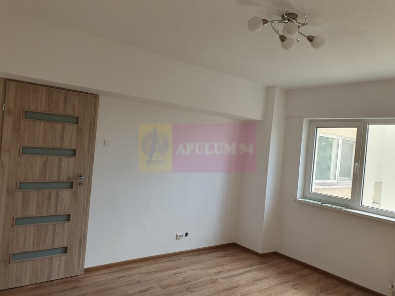 Garsoniera Calea Dorobantilor- stradal.